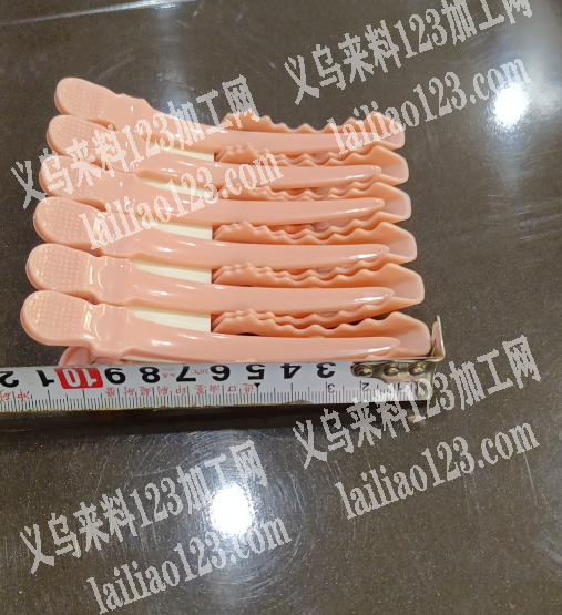 找袋子厂下单。要30000包装袋，包装这