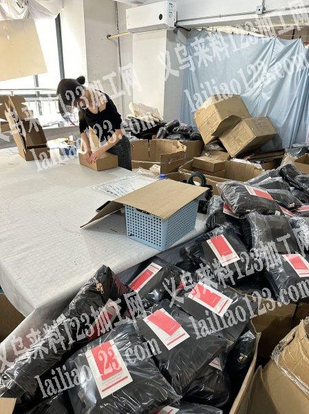 实力箱包工厂，义乌源头箱包工厂，做中高品