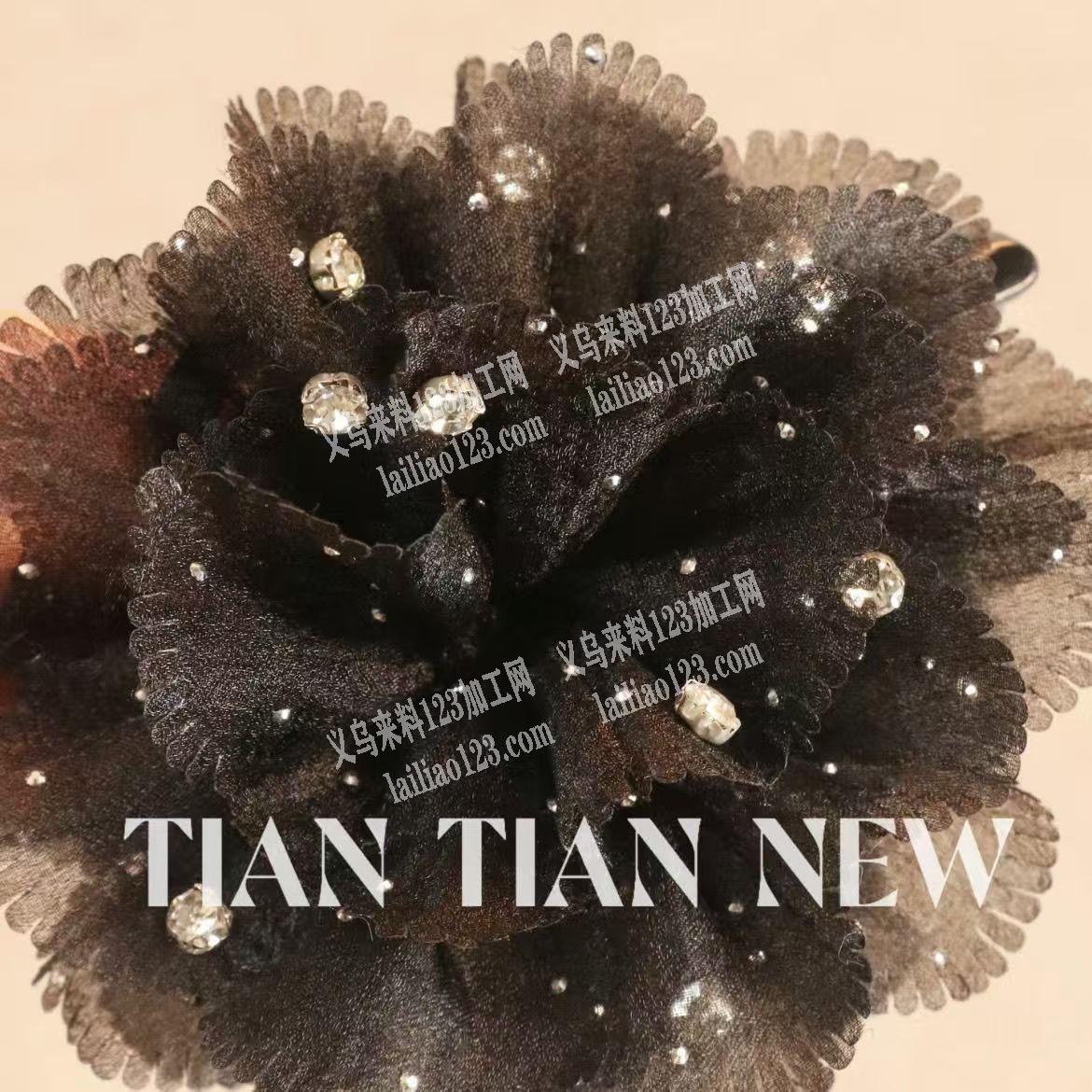 这个款式的布艺花朵，寻找厂家，请联系详谈