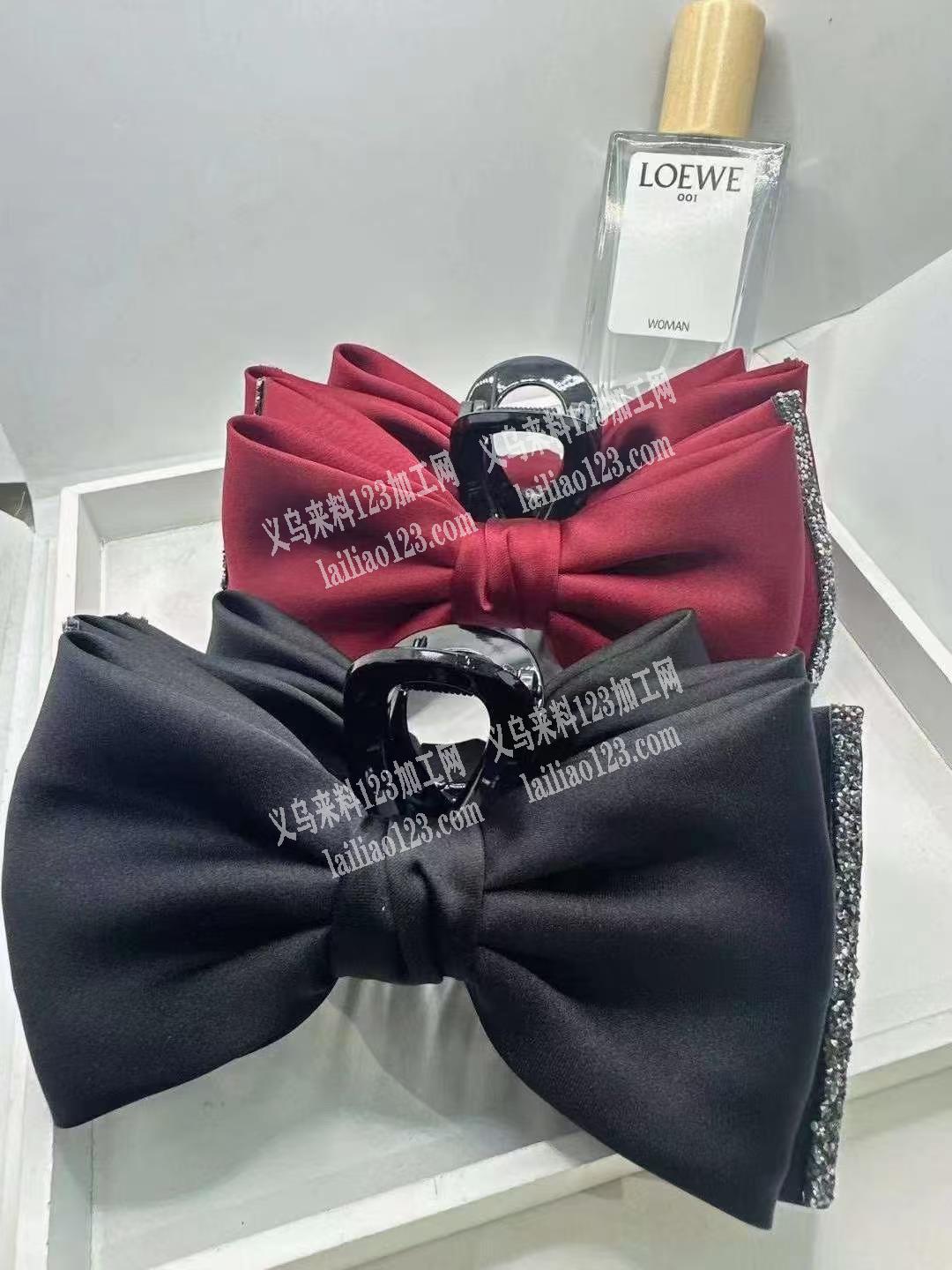 采购布艺抓夹蝴蝶结饰品，如图，寻找现货，