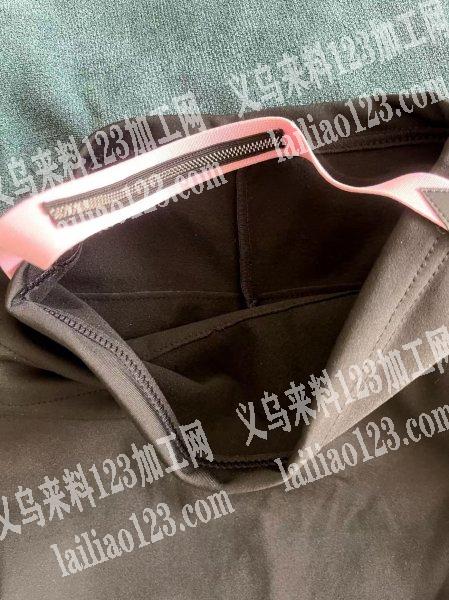 找这个松紧带硅胶的，帮我看下谁那里有这个