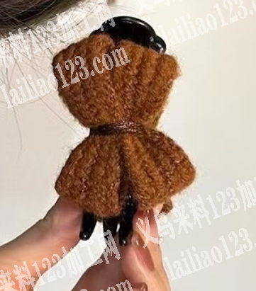 大量手工活外发，绑蝴蝶结的手工活，这个毛