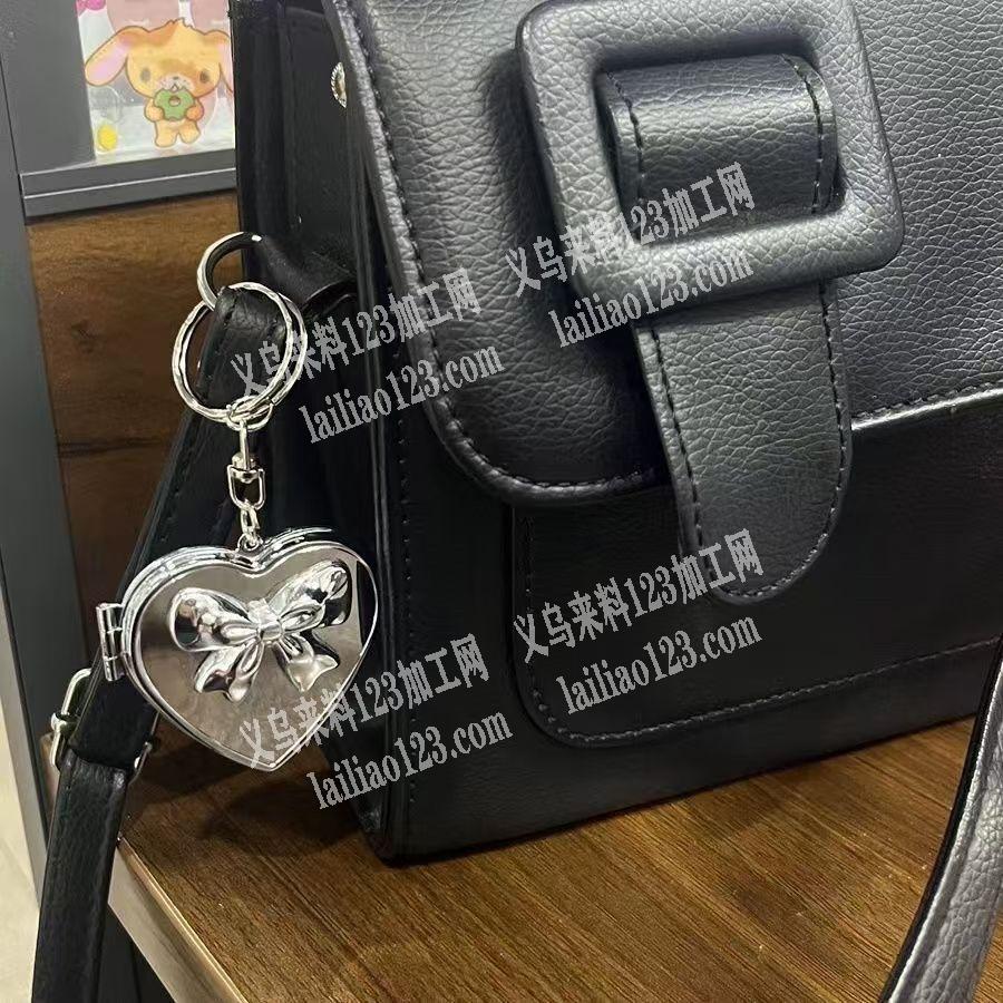 合金钥匙扣挂件镜子相盒订单，如图，寻找做