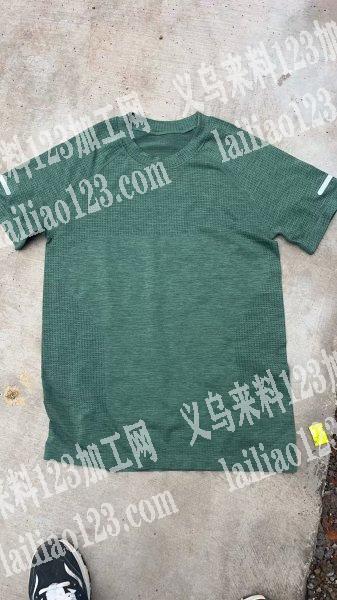大量无缝提花T恤订单，如图，找能做无缝提