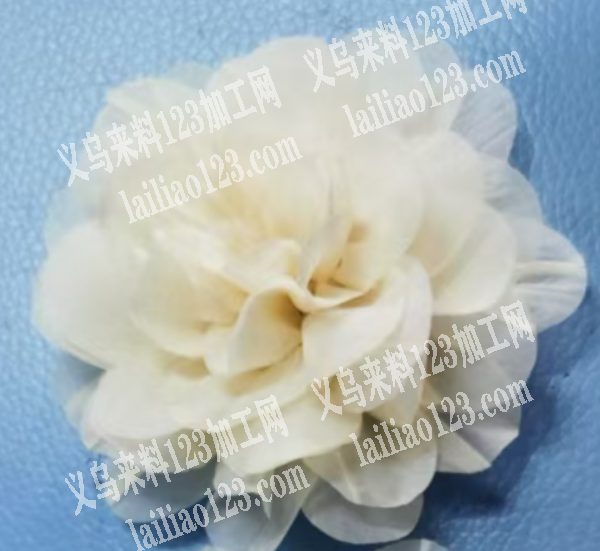 大量打胶枪盘花粘花的手工活外发加