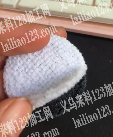 寻找哪家可以做这个圆片，请联系，布艺的，