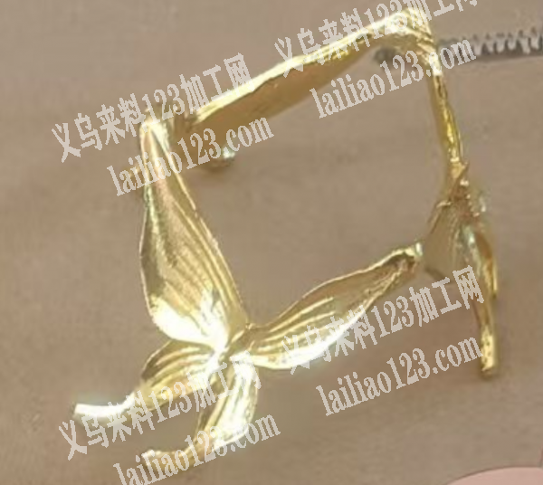 《毛胚就行》帮我发布寻找这个合金饰品，。