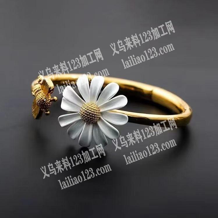 合金压铸手镯成品订单，如图，这样的，寻找