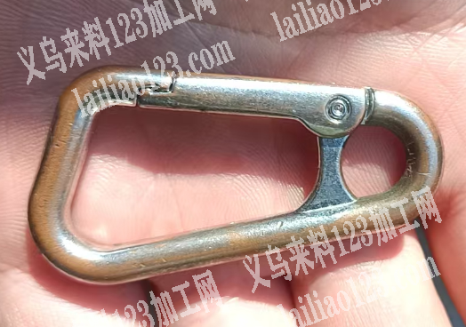 如图款钥匙扣订单，寻找源头钥匙扣工厂。，