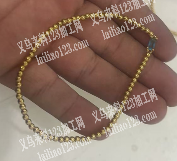 商贸城有手工活外发加工，如图，手链打结，