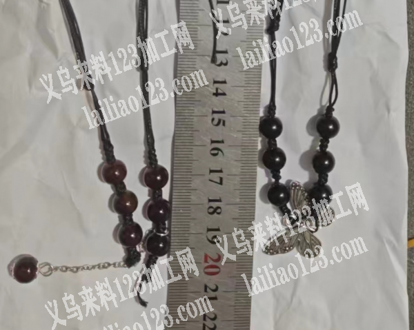 《发外地做，手工活》项链串珠打结的手工活