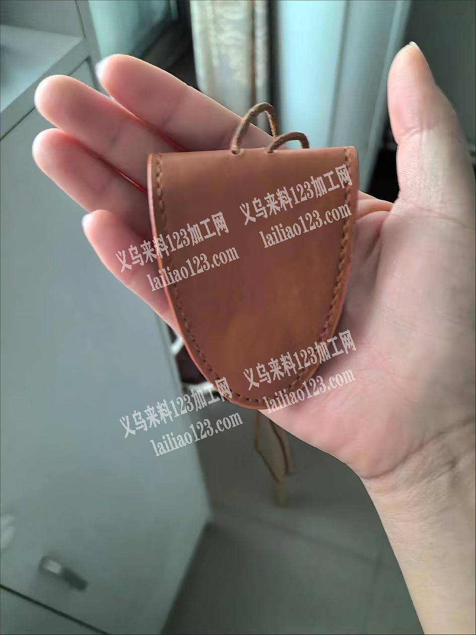 小包，寻找箱包工厂，谁家可以做啊。请联系