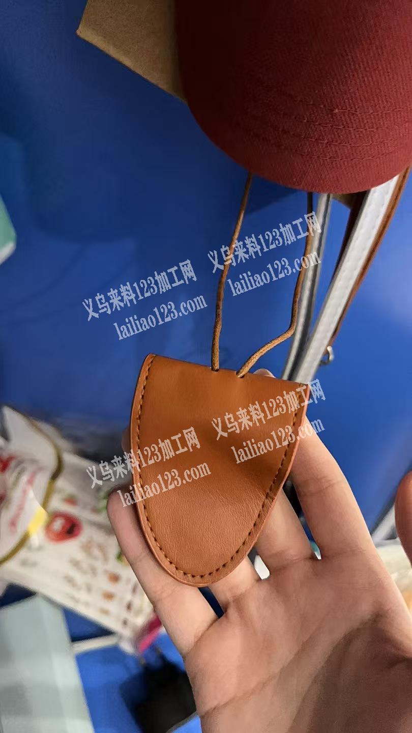 小包，寻找箱包工厂，谁家可以做啊。请联系