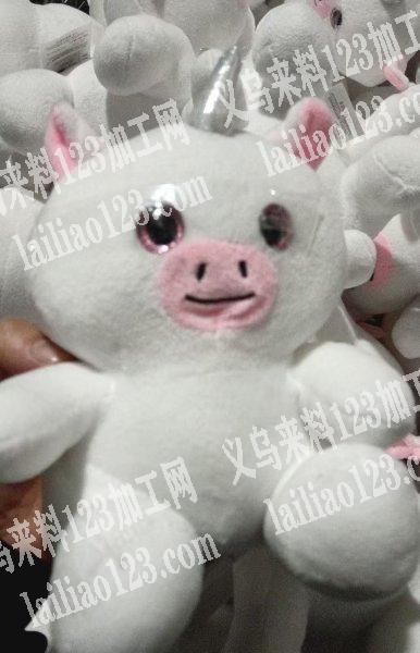 东阳毛绒玩具手工活(拉眼线)