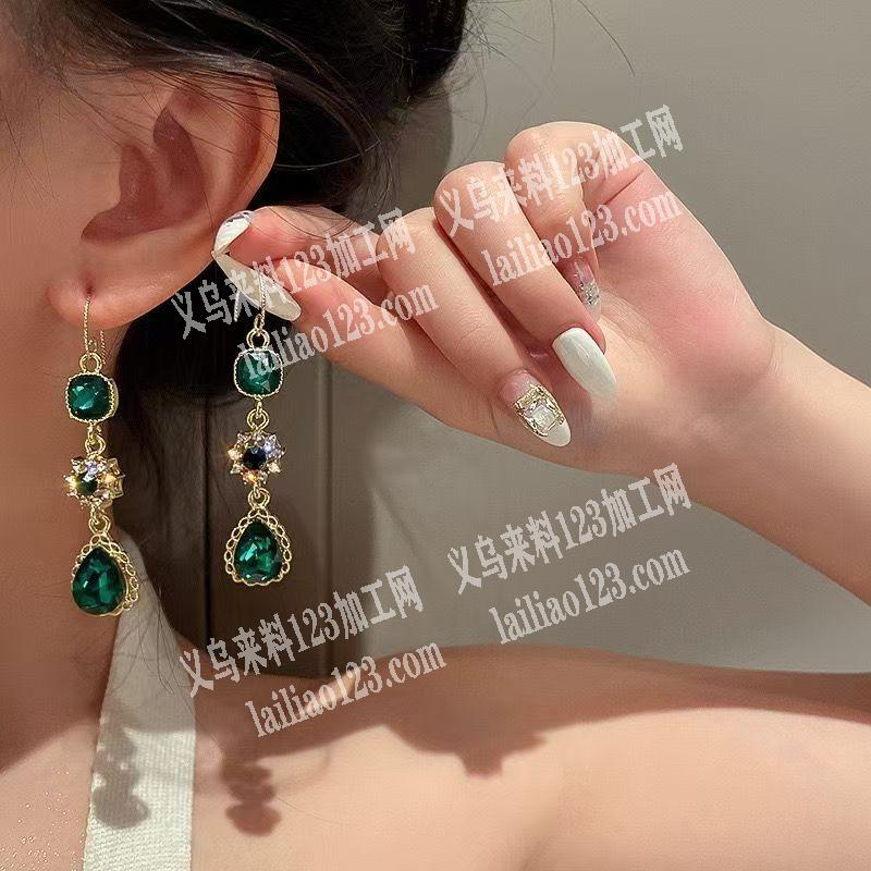 大量耳环订单，成品订单，寻找工厂，如图，