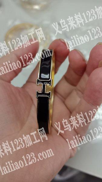 《大量合金饰品订单》如图寻找有这款压铸模