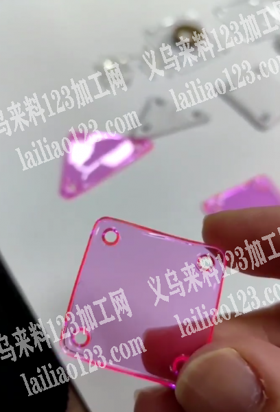 大量注塑的软胶订单，如图，这样的配件，请