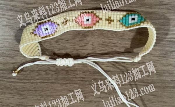 手链穿米珠编织的手工活外发加工，寻找会做
