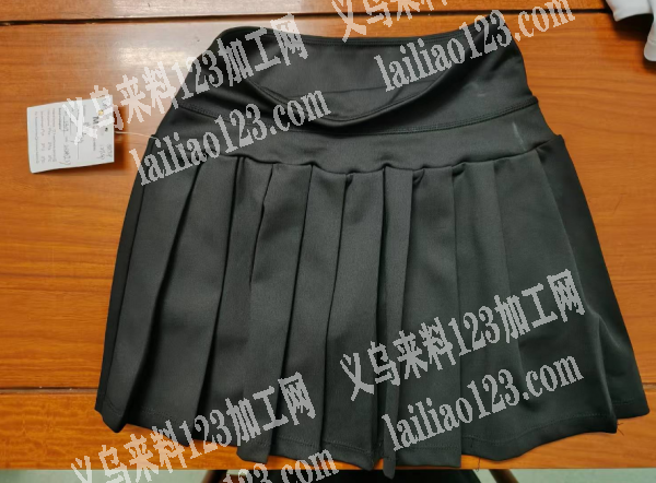 公司急寻服装加工厂，如图裙子外发加工。四