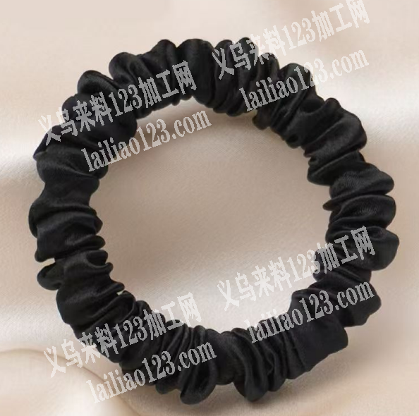 布艺小肠圈发圈的平车活外发加工，如图，寻