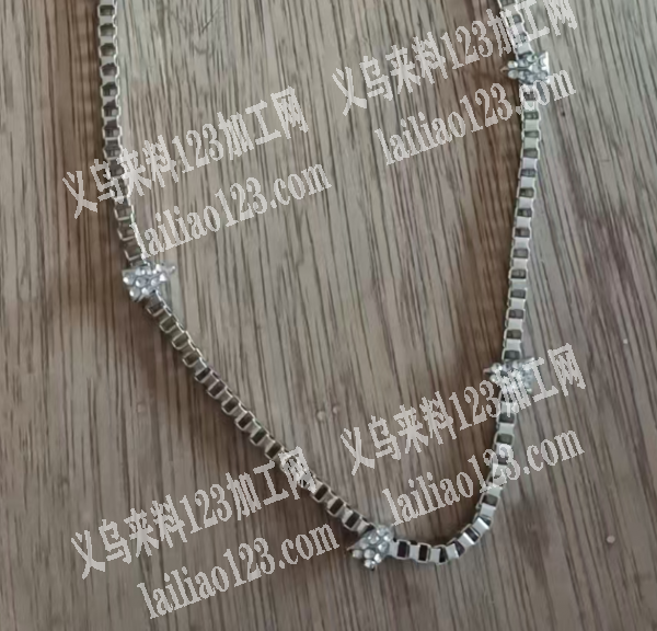 100多万的数量。链条上面点钻外发加工，