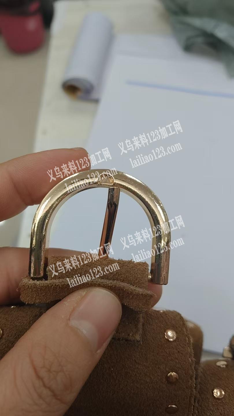 寻找鞋扣源头工厂，请联系详谈，微信详谈