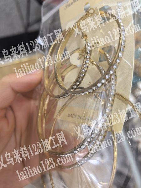 寻找耳环贴钻加工厂长期有货量大加微信详谈