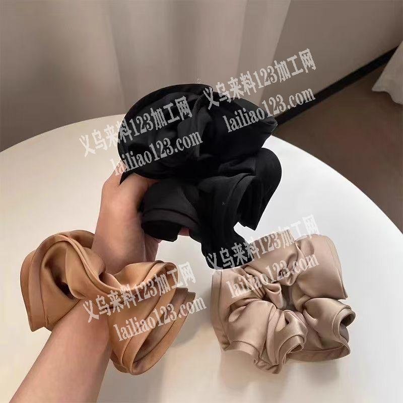 公司有布艺大肠圈外发加工，寻找专业做布艺