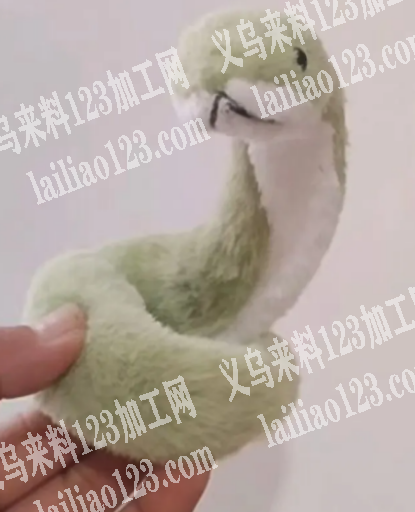 卡通毛绒蛇，毛绒蛇订单，如图，寻找厂家，