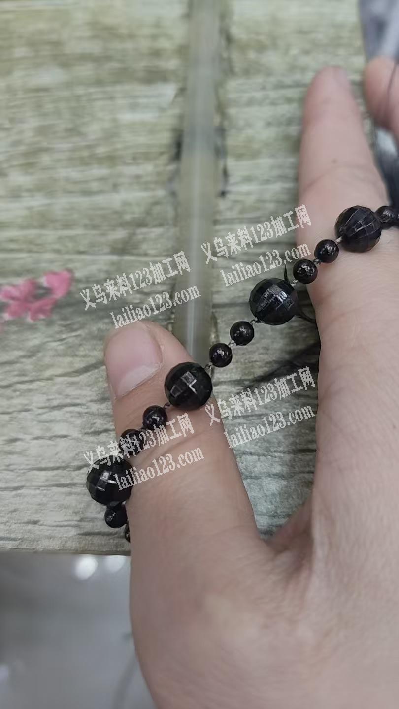 大量珠子订单没，如图，找8+4这种珠子。