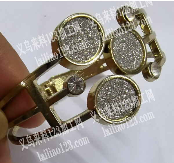 手工点钻粘配的手工活外发加工，寻求义乌手