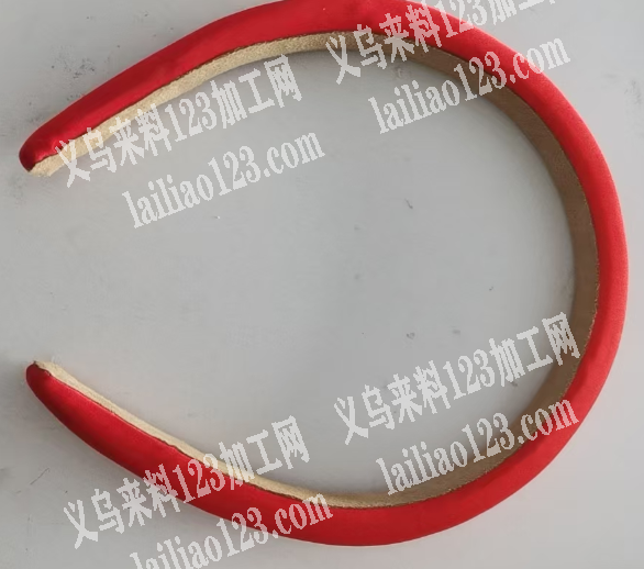 寻找车套布、胶枪包头的加工厂，请联系详谈