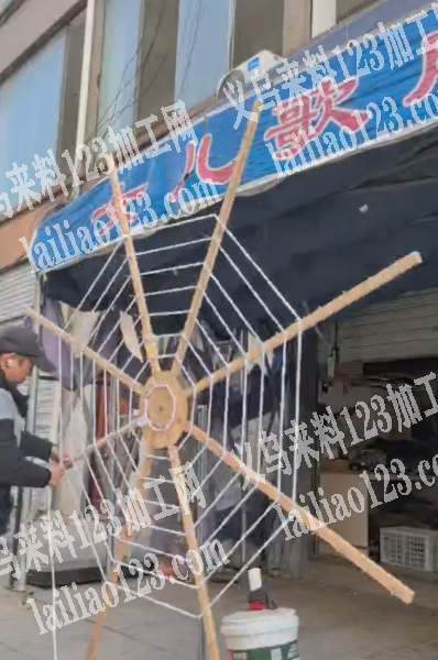 《发外地的手工活》大量绕绳子打结的手工活