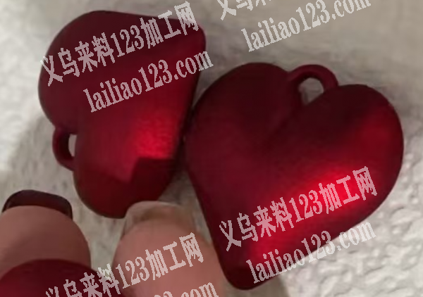红色爱心配件，吊坠订单，如图，寻找厂家，