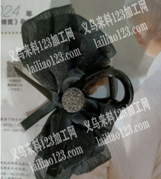 大量采购如图蝴蝶结抓夹，寻找厂家，要现货