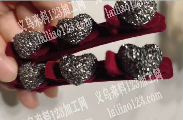 打胶的手工活外发加工，如图，寻找会做的手
