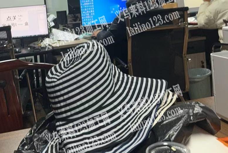 10万帽子外发，找专业做帽子的 