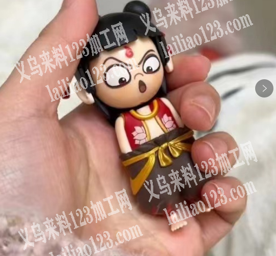 大量哪吒产品订单，寻找厂家，如图，