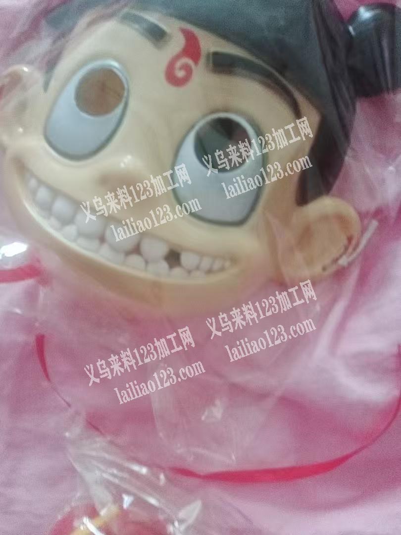 附图片，大量哪吒面具订单，如图，寻找厂家