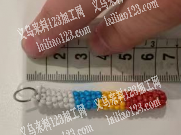 穿米珠编织的手工活外发加工，如图，寻找会