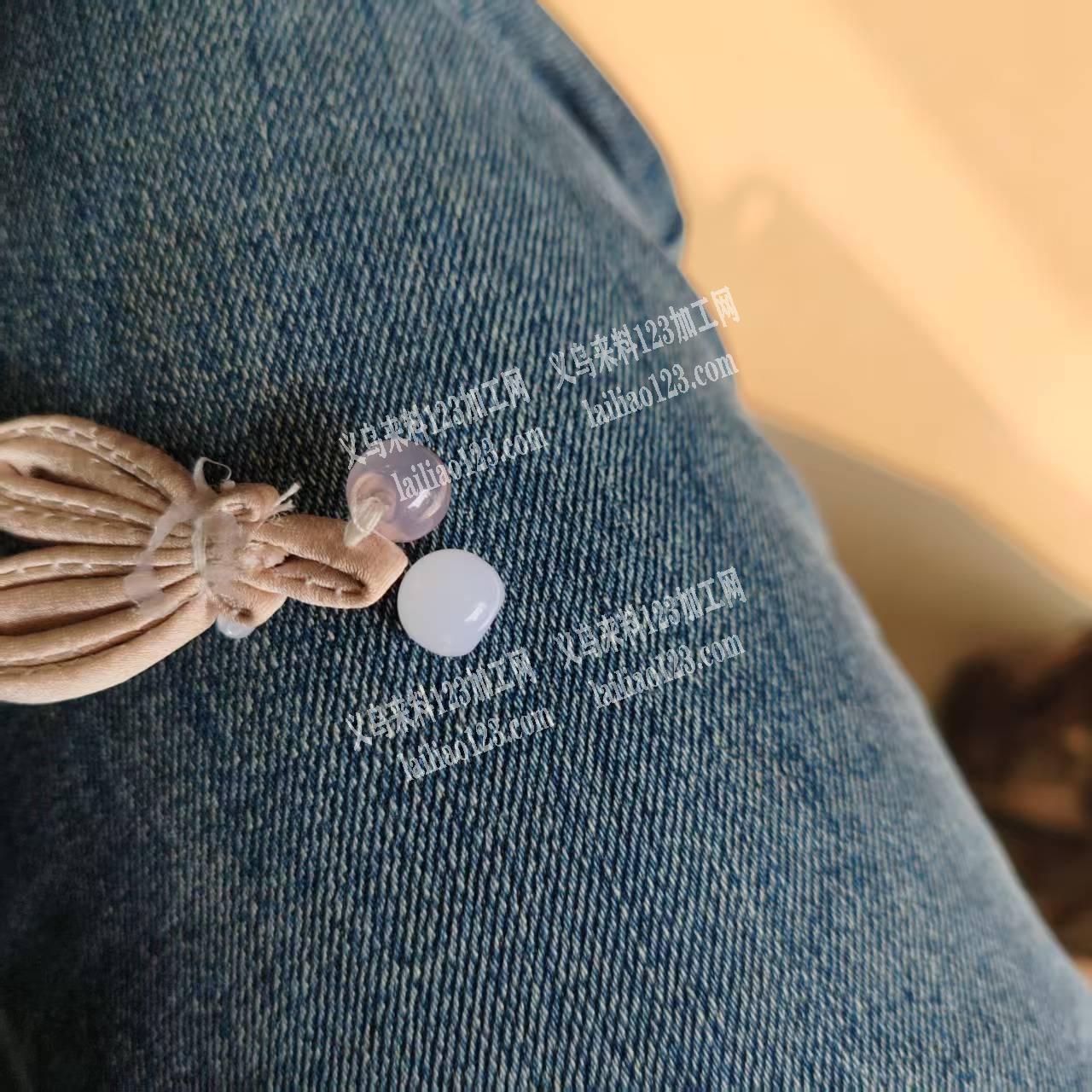 帽子上面的蝴蝶结手工外，最好是义乌或者是