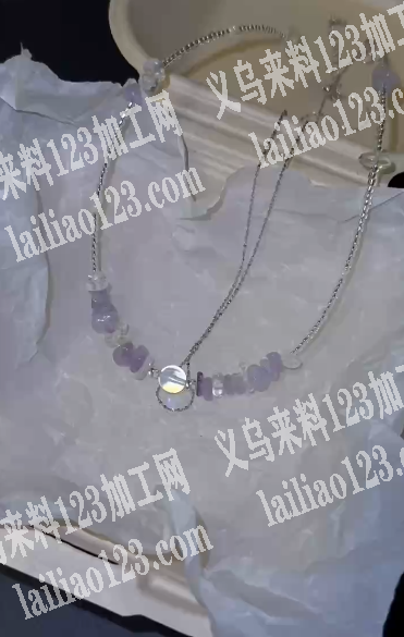 高档饰品手工成品订单，。项链穿珠子的手工活外发