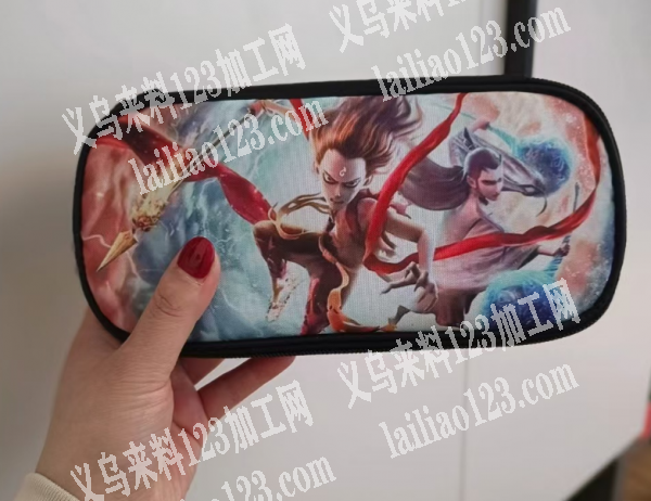 爆款哪吒笔袋笔盒订单。寻找箱包工厂，哪家