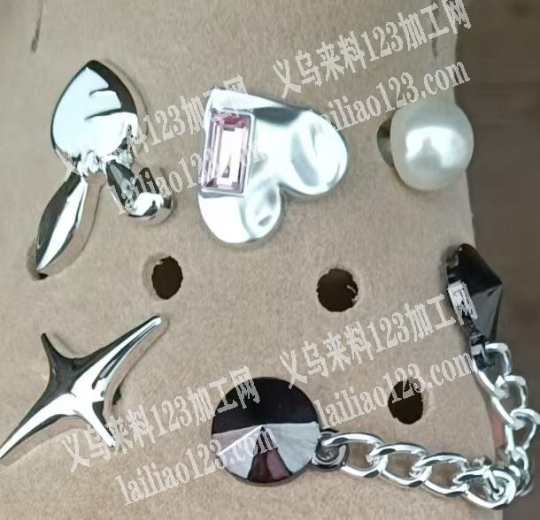 公司需采购如图鞋扣配饰，数量大，有做的工