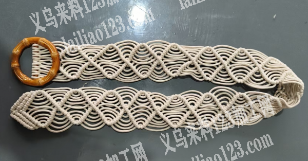腰带编织的手工活外发加工，如图，绳子编织