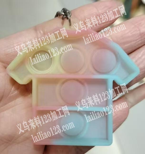 注塑订单外发，如图，有这款模具的硅胶工厂