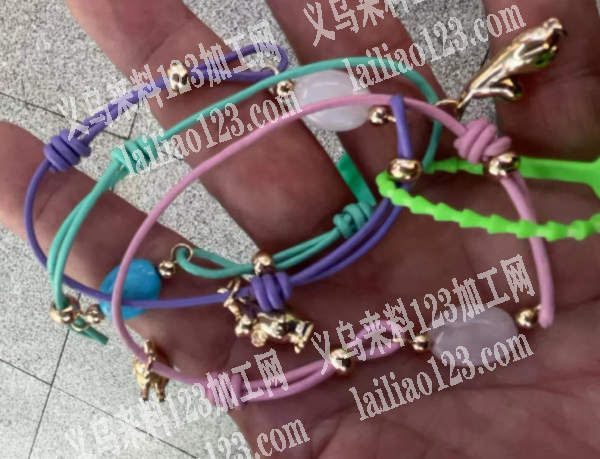 手链穿珠子打结的手工活外发加工，寻找会做
