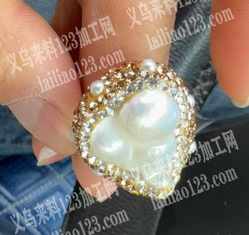 寻找专业做陶泥粘钻的加工厂，请联系详谈，