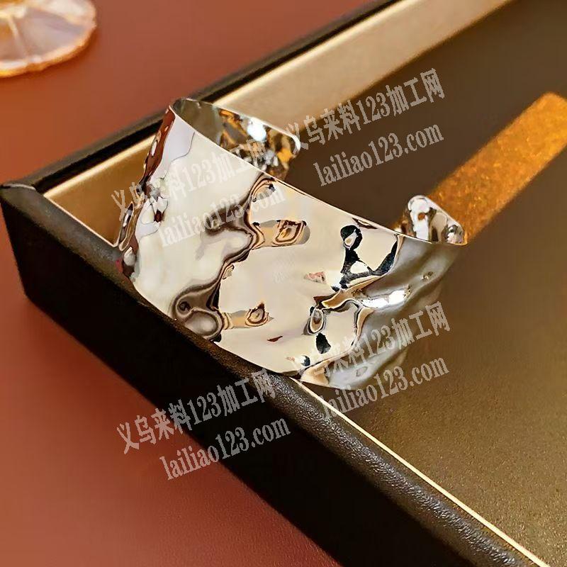 这个个性夸张的手镯成品订单，寻找专业做压
