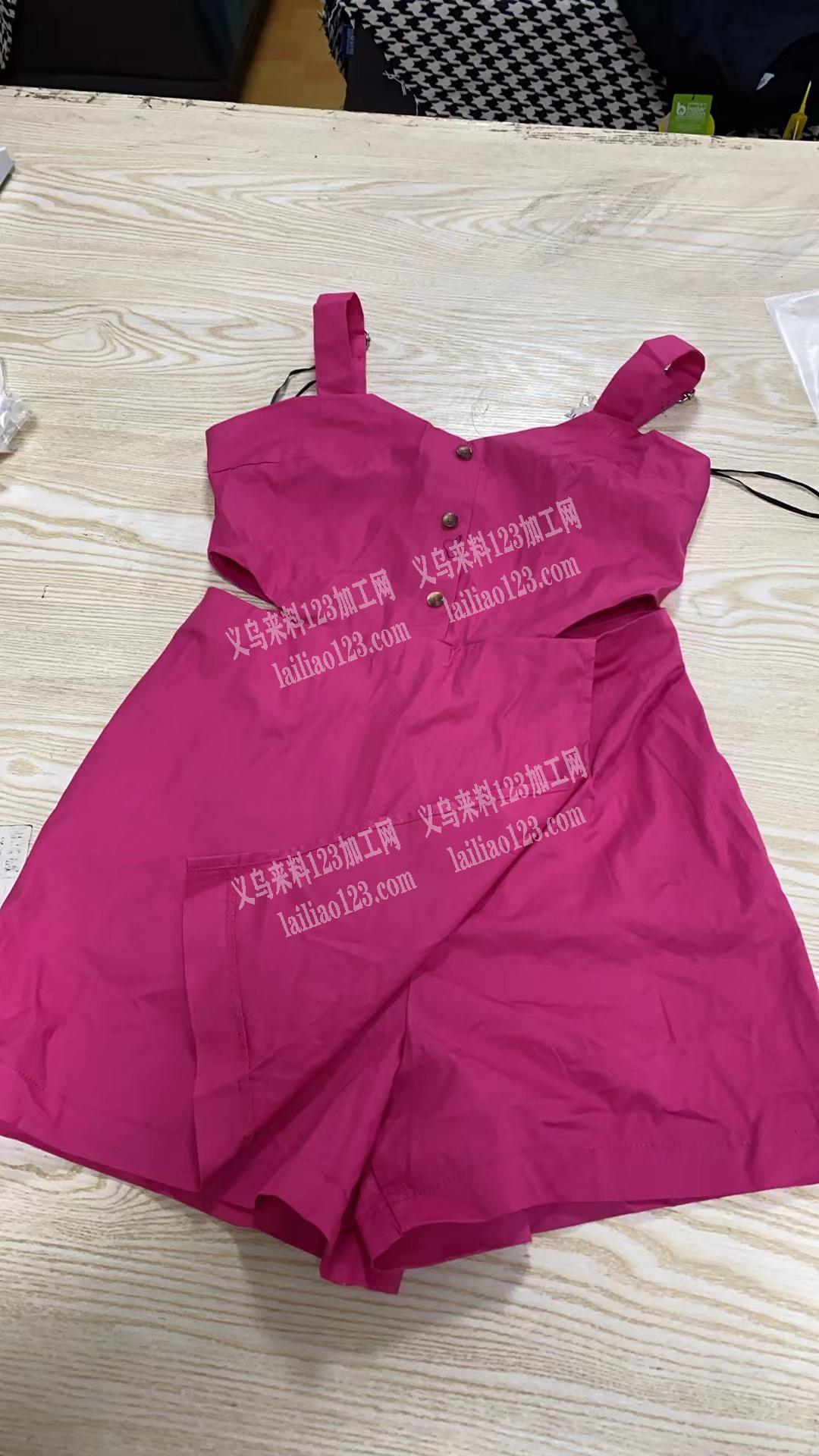 承接服装加工：加工经验丰富。交货及时，质